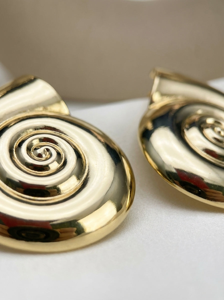 Aretes Espiral Dorados Elegantes ✨