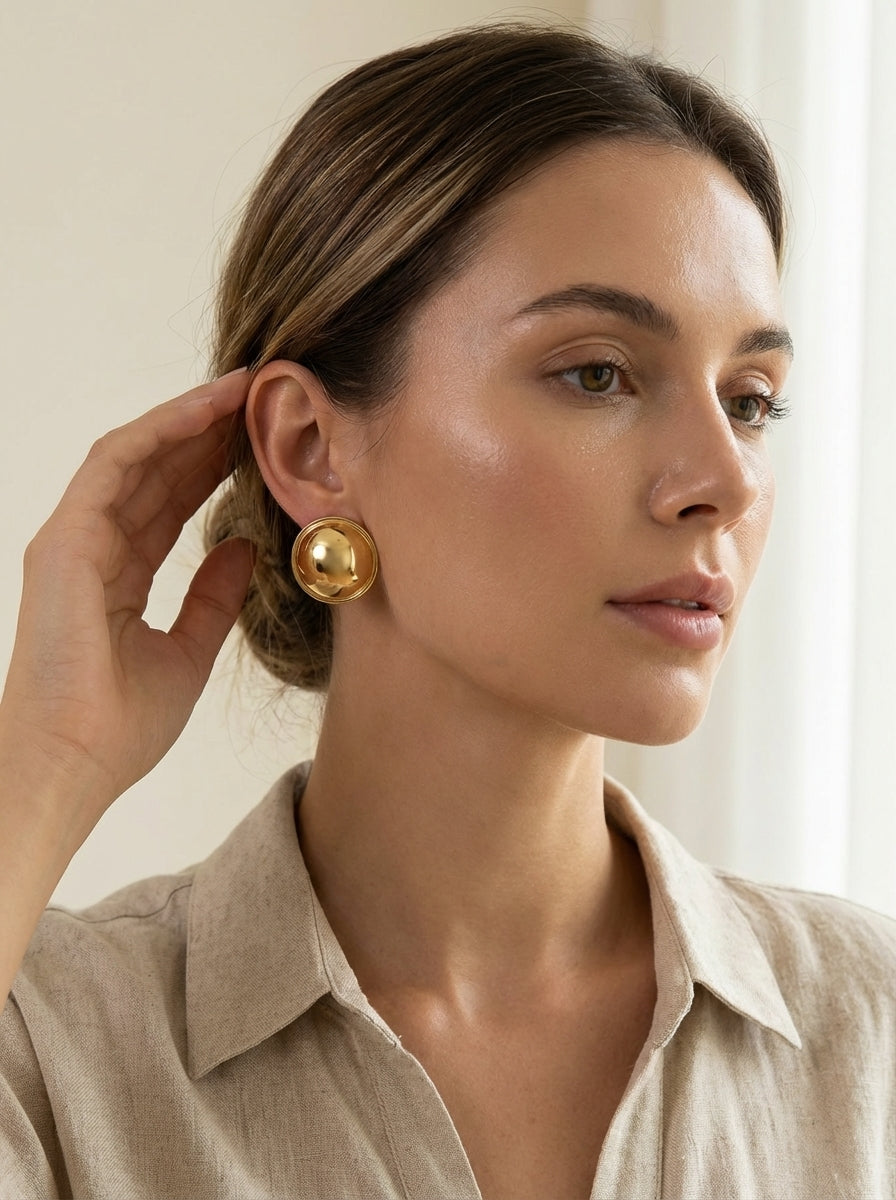 Aretes Redondos Dorados Elegantes ✨