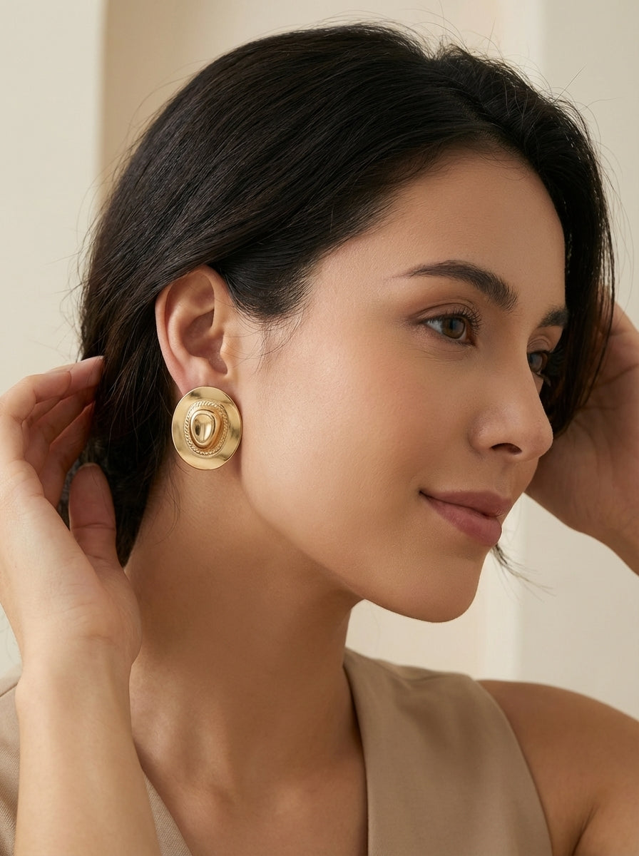 Aretes Sombrero Dorados Elegantes ✨