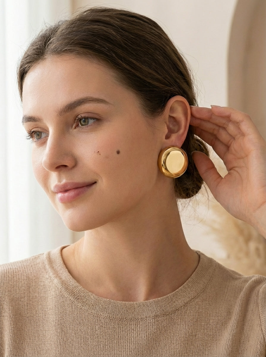 Aretes Boton Dorados Elegantes ✨