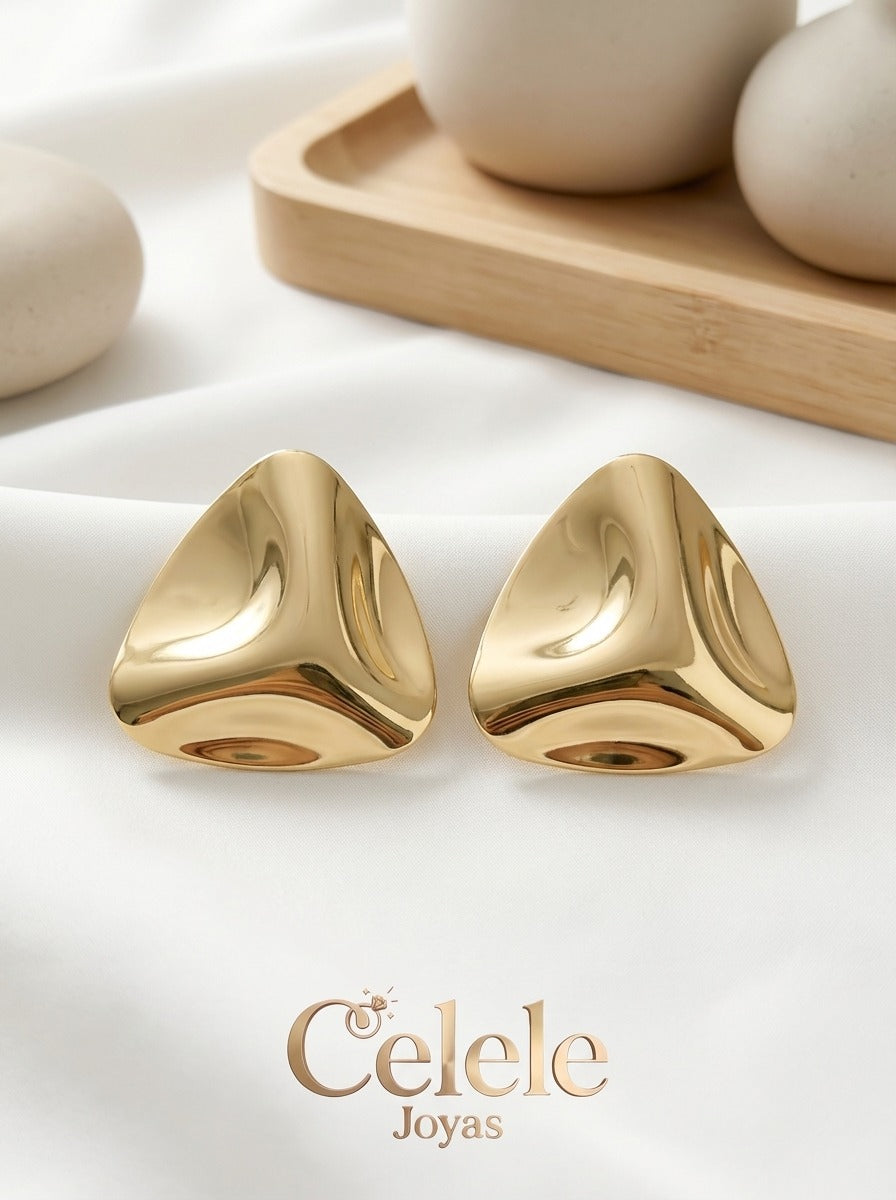 Maxi aretes Triangulo Dorados Elegantes ✨